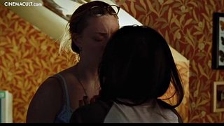 Nude Celebs - Celebrity Lesbian Kissing
