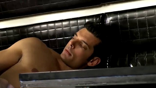 groupsex gay hunks blow their loads