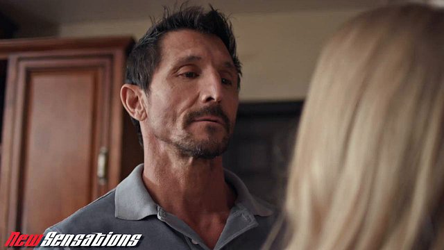 Tommy Gunn Pounds Small Tits Blonde Paris White and Cherry Potter