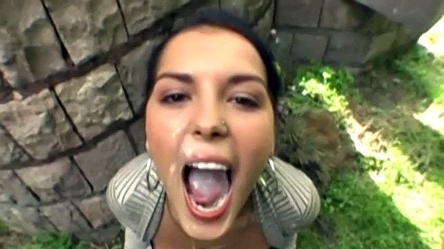 Busty gives outdoor blowjob