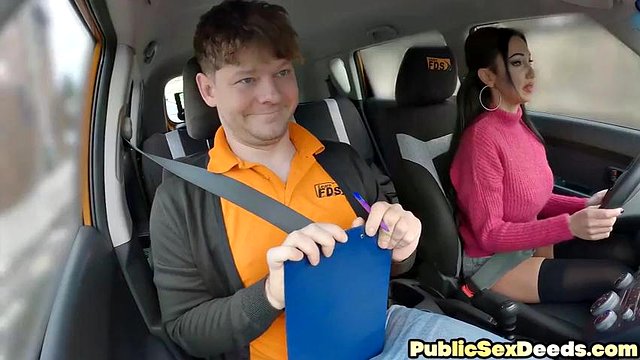 Bigititted cougar learner cockriding