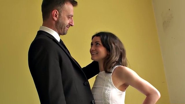 SubSlut Valentina Bianco: five seconds of wand and she shoots.