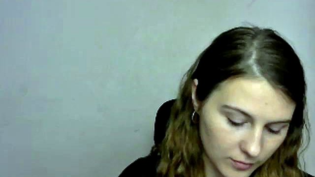 Babe in front of her webcam: Amateur & Bongacams Porn