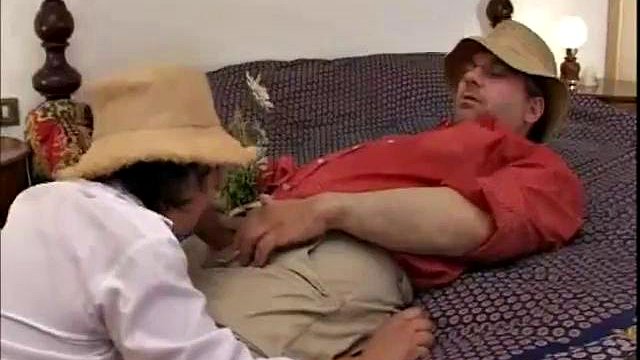 Granny Fucking: Blowjob, Doggy & Missonary Porn