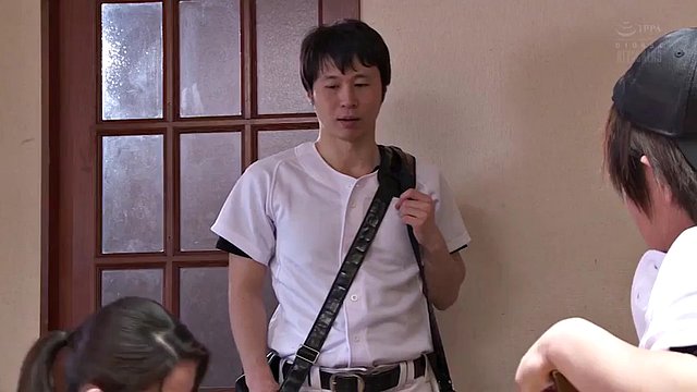 Seks z kolegą mojego syna - More HD Jav - http://surl.li/jrqzo