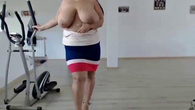 Horny Chubby Woman Cumming On Camshow: Big Tits, Big Ass & Bbw Porn