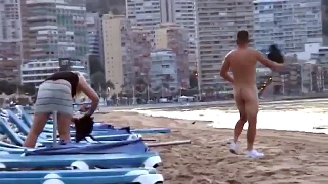 ajx sexo em público na praia de Benidorm, no mar Mediterrâneo, de €spaiñ