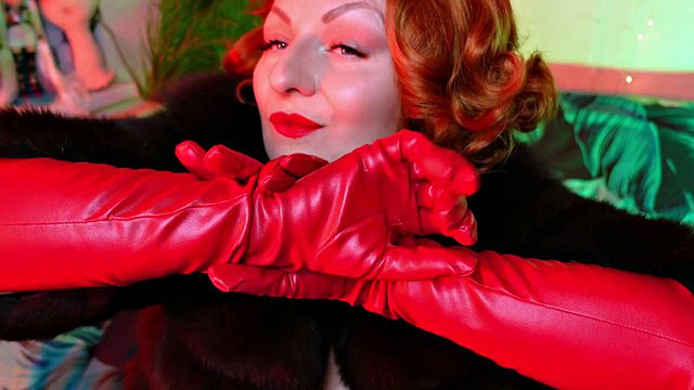 Arya Grander Gloves Barbara Gandalf in Leather Fur Fetish