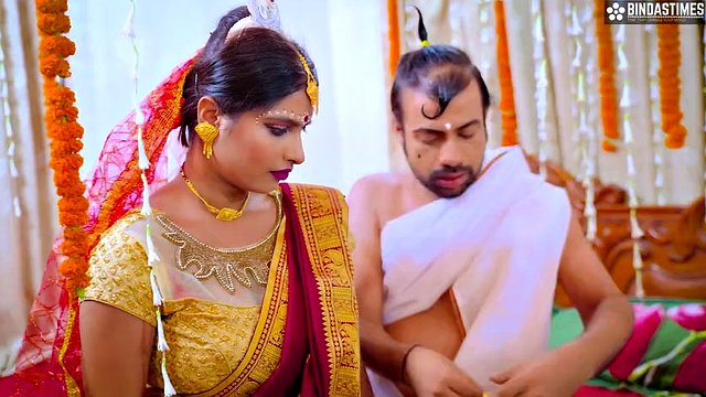 Desi Bade Dudhwali Nai Nawali Dulhan blir knullet av sin ekskjæreste foran mannen sin (Hindi Audio)
