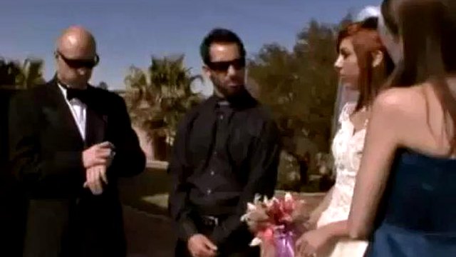 James Deen est nerveux pour son mariage, Lisa Ann aide Jamees Deen : porno