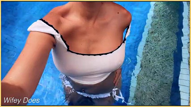 Wifey hace increíble cuerpo perfecto MILF con tetas increíbles