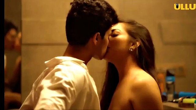 HOT INDIAN MILF FUCKS EMPLOYEE
