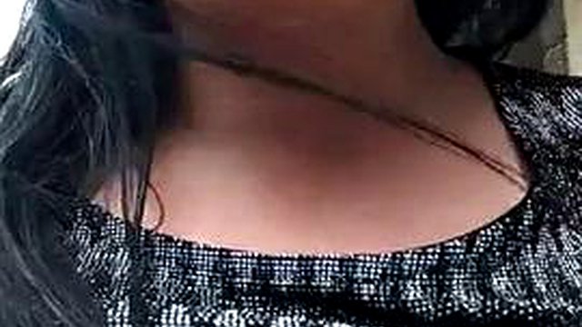 Nico may1: Kouření, velká prsa a amatérské porno
