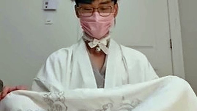 Asian sissy femboy shakes her useless little penis