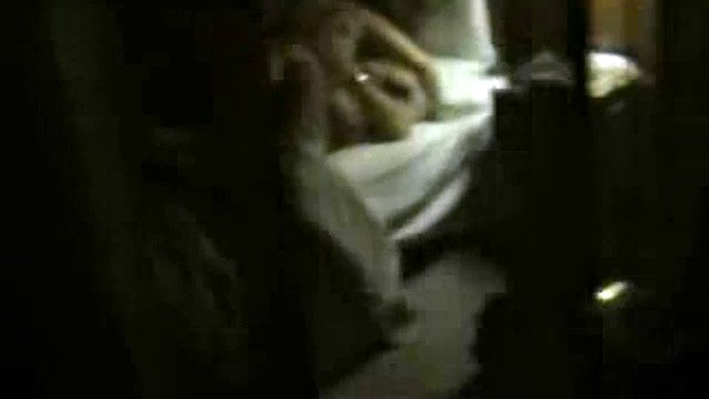 spiare il mio vicino che scopa la sua calda moglie
