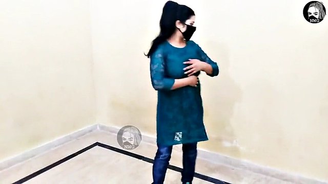 Kothy Uty Suti San full of sexy mujra dance on pakistani saba