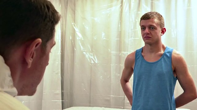 Skinny twink barebacks gay bottom daddy after anal toy play