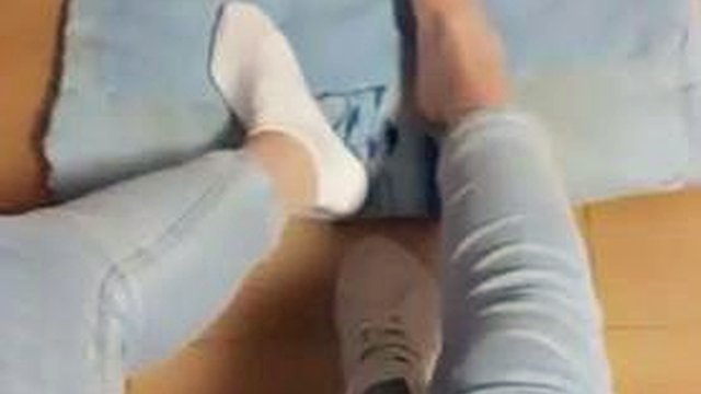 chinese femdom Ballbusting