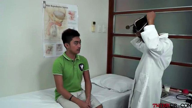 Hairydick asian doc got cocksucked