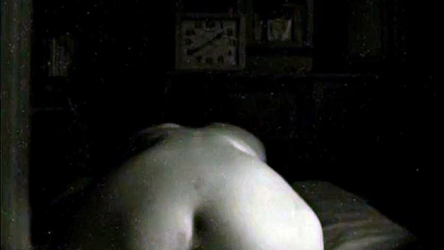 Hot Babe Fuck In The Dark: Doggy, Cowgirl & Missonary Porn