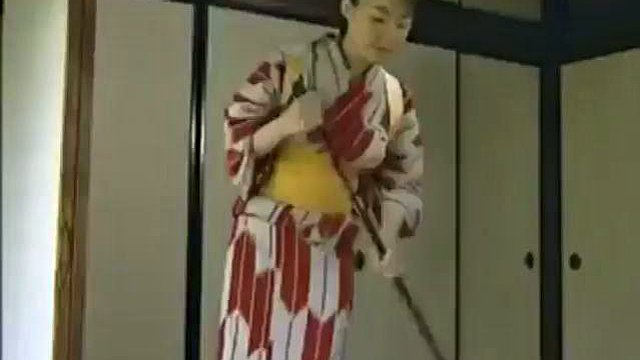 Japanese Horny House Wife