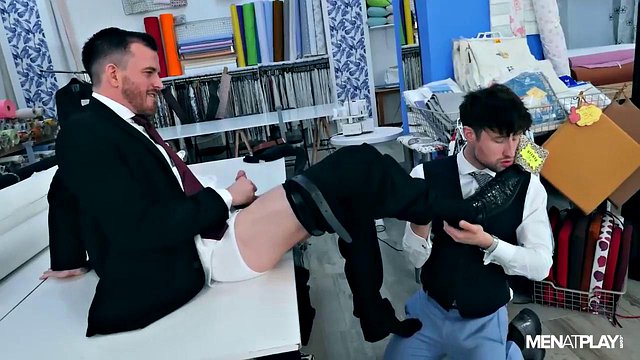Bareback anal hookup between Drew Dixon and Franky Fox