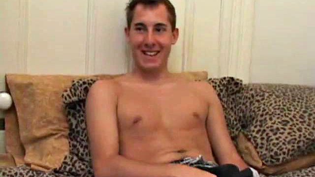 Kiefer Foxx Yapay Penis Jacking
