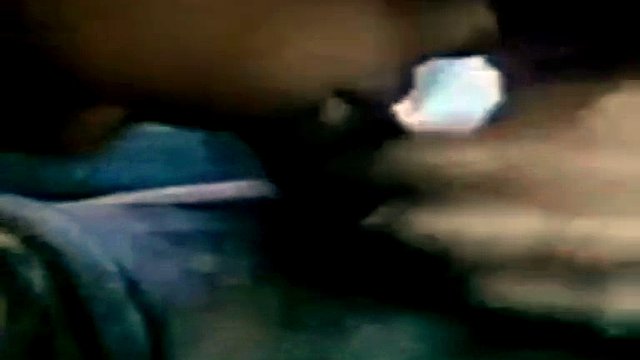 desi payal sharma grandes tetas bachi pene chupar mamada en automóvil