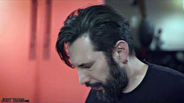 Karım Bir Sebzedir. Ona aldırma! -Seth Gamble