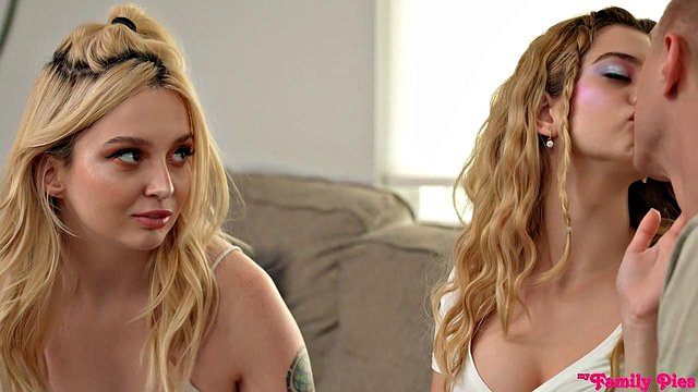 Lexi Lore and Molly Little Lesbian Threesome