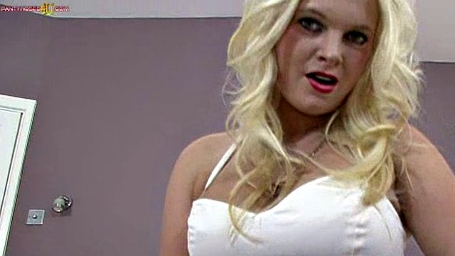 Kelly Fox - Hot 4 U in red, white and blue!