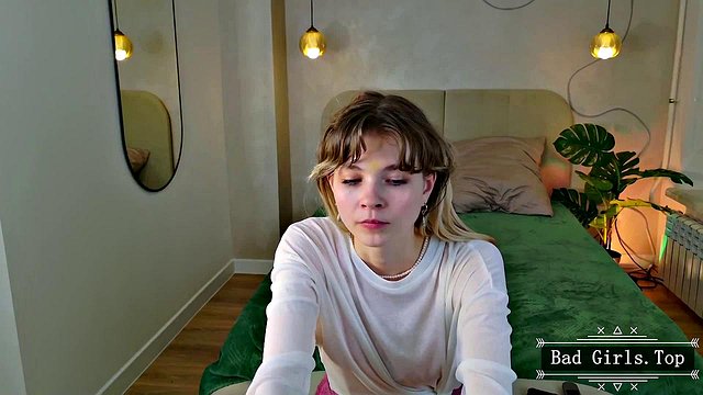 Skinny Blonde Teen Webcam Big Booty and Small Tits