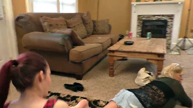 Lesbian Licking Delicious Smelly Mature Feet