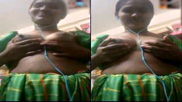 Today Exclusive-Sexy Desi Bhabhi On video Cal