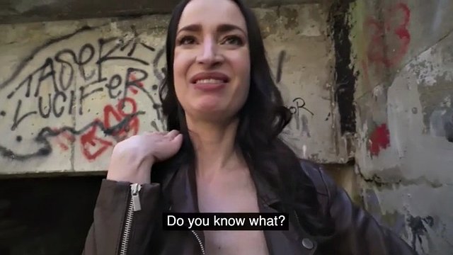 Cutie bae give blowjob to stranger
