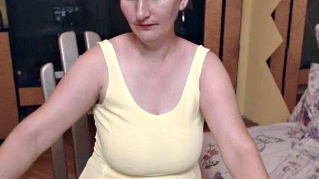 Mature: Big Tits, Milf & Brunette Porn