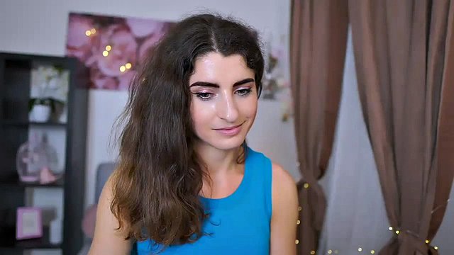 Super slim babe with busty and booty teases solo on webcam