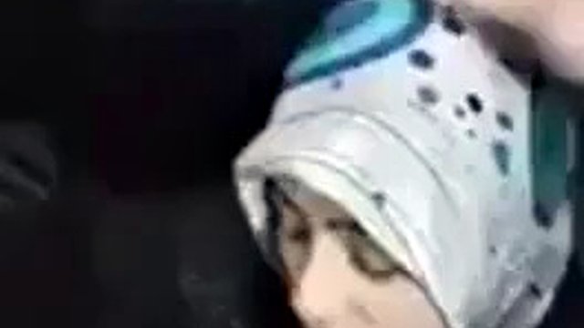 hijab turco con grandi tette