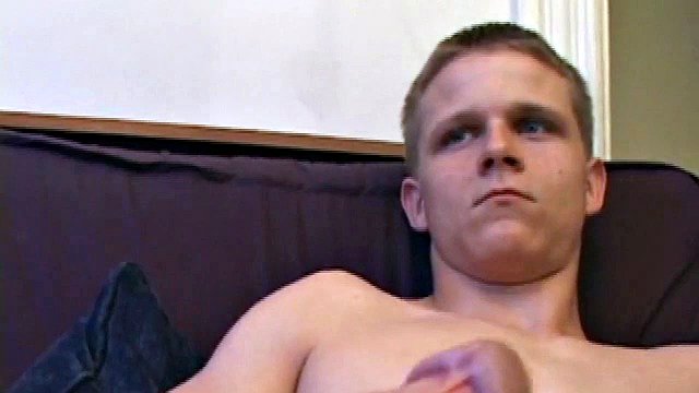 After Lucas drops his skateboard and strips naked, he massages his cock until it stiffens. Cute young guy does it nice and slow and puts on a nice show for us while jerking his ass.