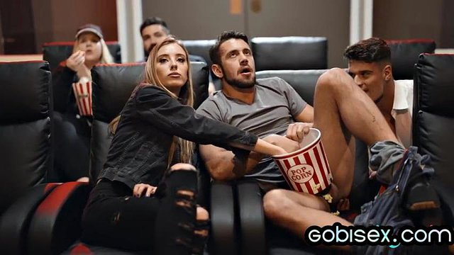 Skinny 21yo babe cuntsmashed in bi 3way