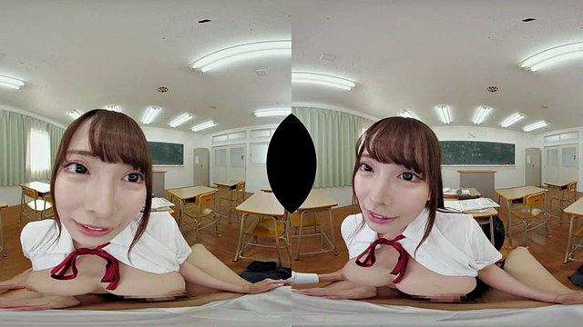 245-003 : Porno VR en levrette, cow-girl et missionnaire