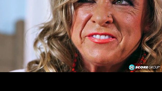 Gilf scopata in faccia si fa mungere la vecchia faccia
