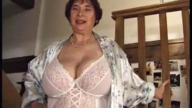 Olga francese BBW: grandi tette, chaturbate e porno con nonna