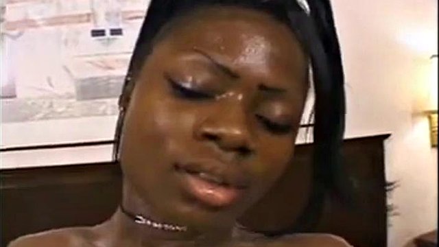 Flexible babe: Blowjob, Ebony & Cowgirl Porn