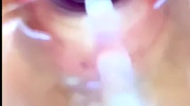 Vagina, cervix Rhythmically hit the orgasm vaginal endoscope with strong suction, squeezing and raising the spike.