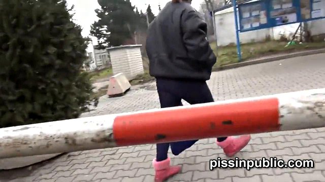 Lesbians Piss in Strangest City Spots