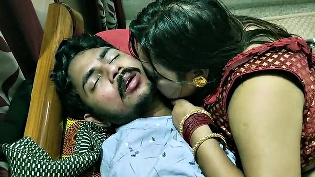 Hot sexy Bhabhi ko Bhaiya ne den ganzen Tag Chuda! hausgemachter Sex