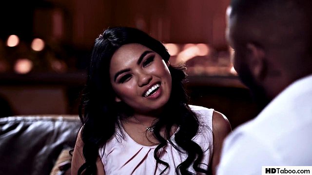 PURE TABOO - Esposa se folla al marido del consejero matrimonial - Cindy Starfall, Dillon Cox