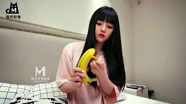 [China AV] Die jüngere Schwester isst gern Xunxiao
