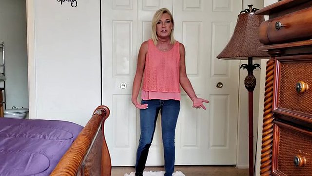 Sexy Hot MILF Pissing Compilation
